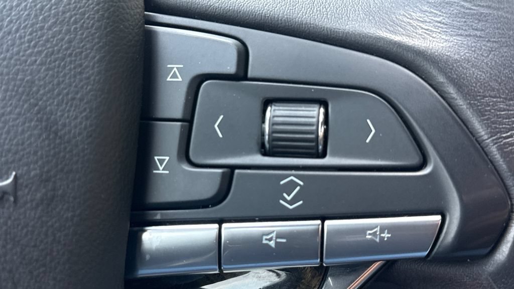 Used 2020 Cadillac XT6 Premium Luxury AWD/4WD image 37
