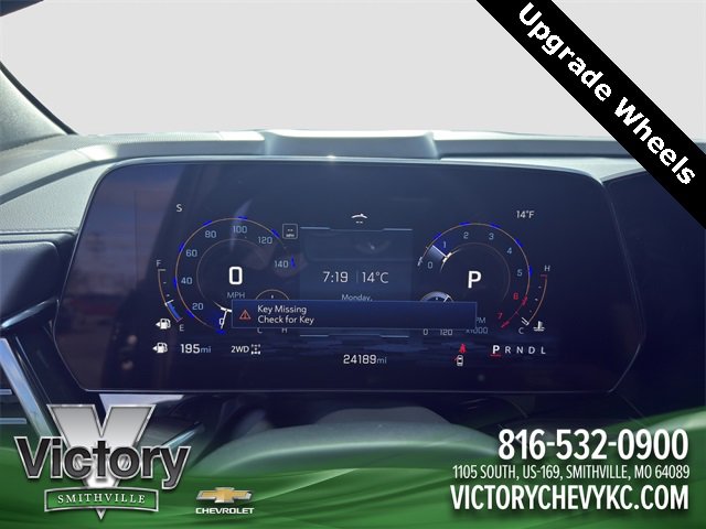 Used 2025 Chevrolet Suburban LS image 11