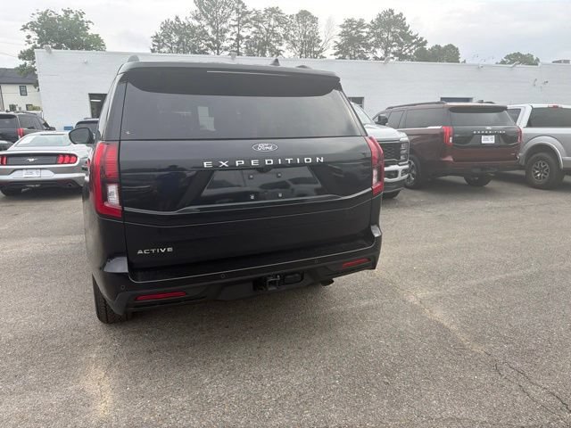 Used 2025 Ford Expedition Active AWD/4WD image 24