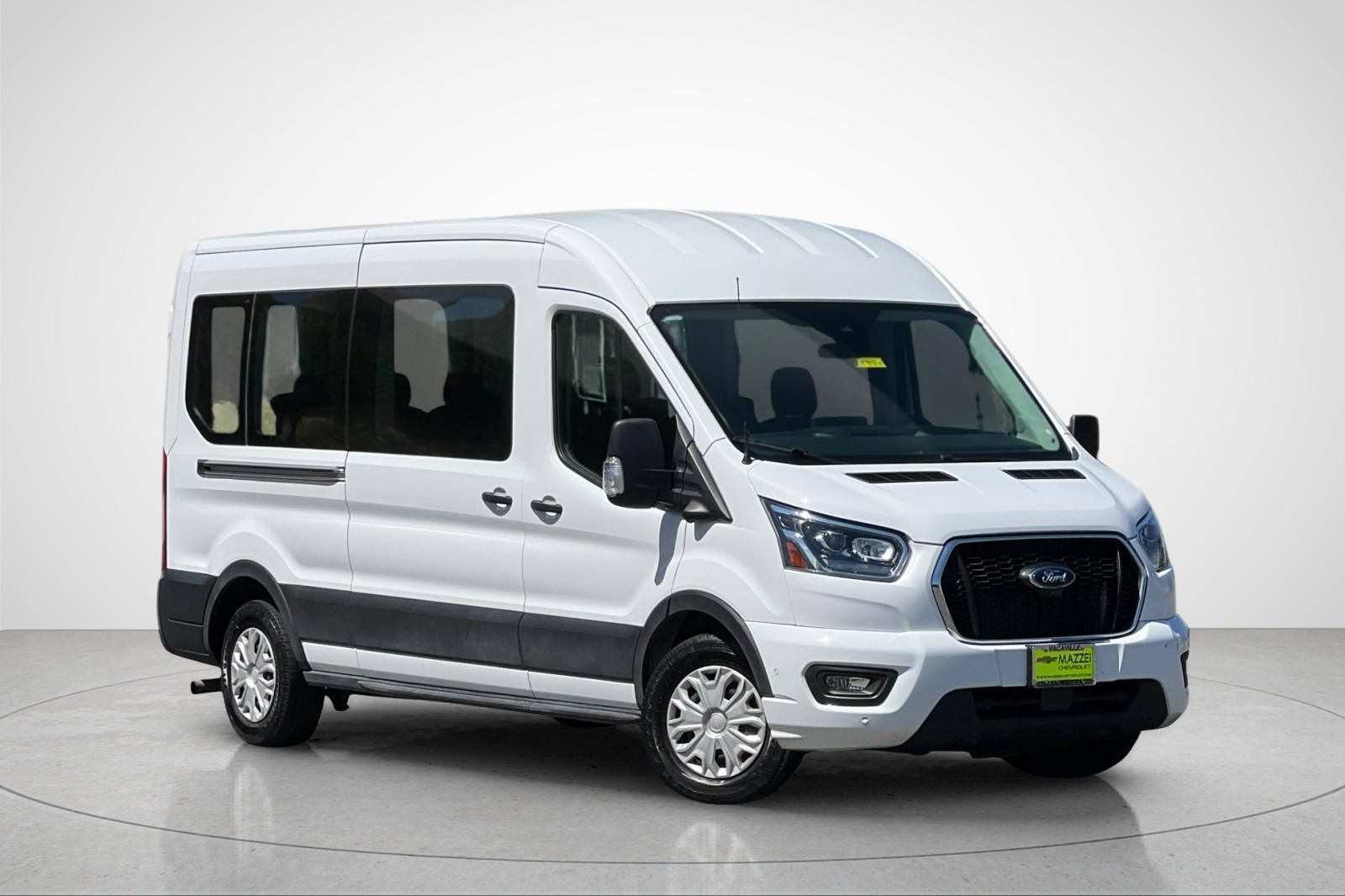 Used 2023 Ford Transit 350 XLT RWD image 2