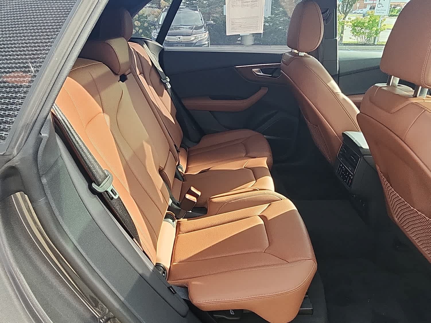 Certified 2025 Audi Q8 Premium Plus AWD/4WD image 21