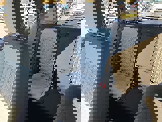 Used 2023 Chevrolet Equinox LS image 12