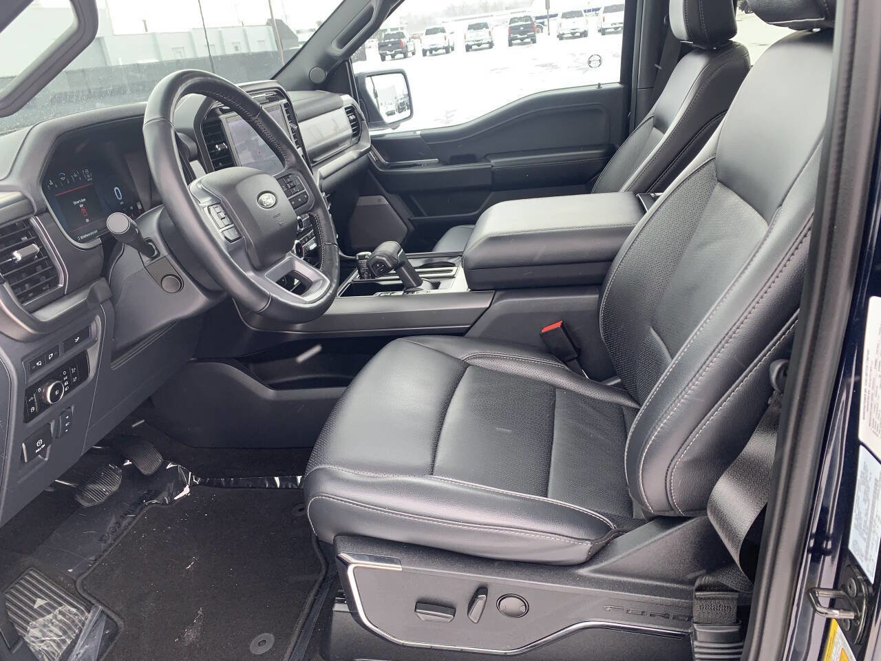 Used 2024 Ford F150 Lariat image 11