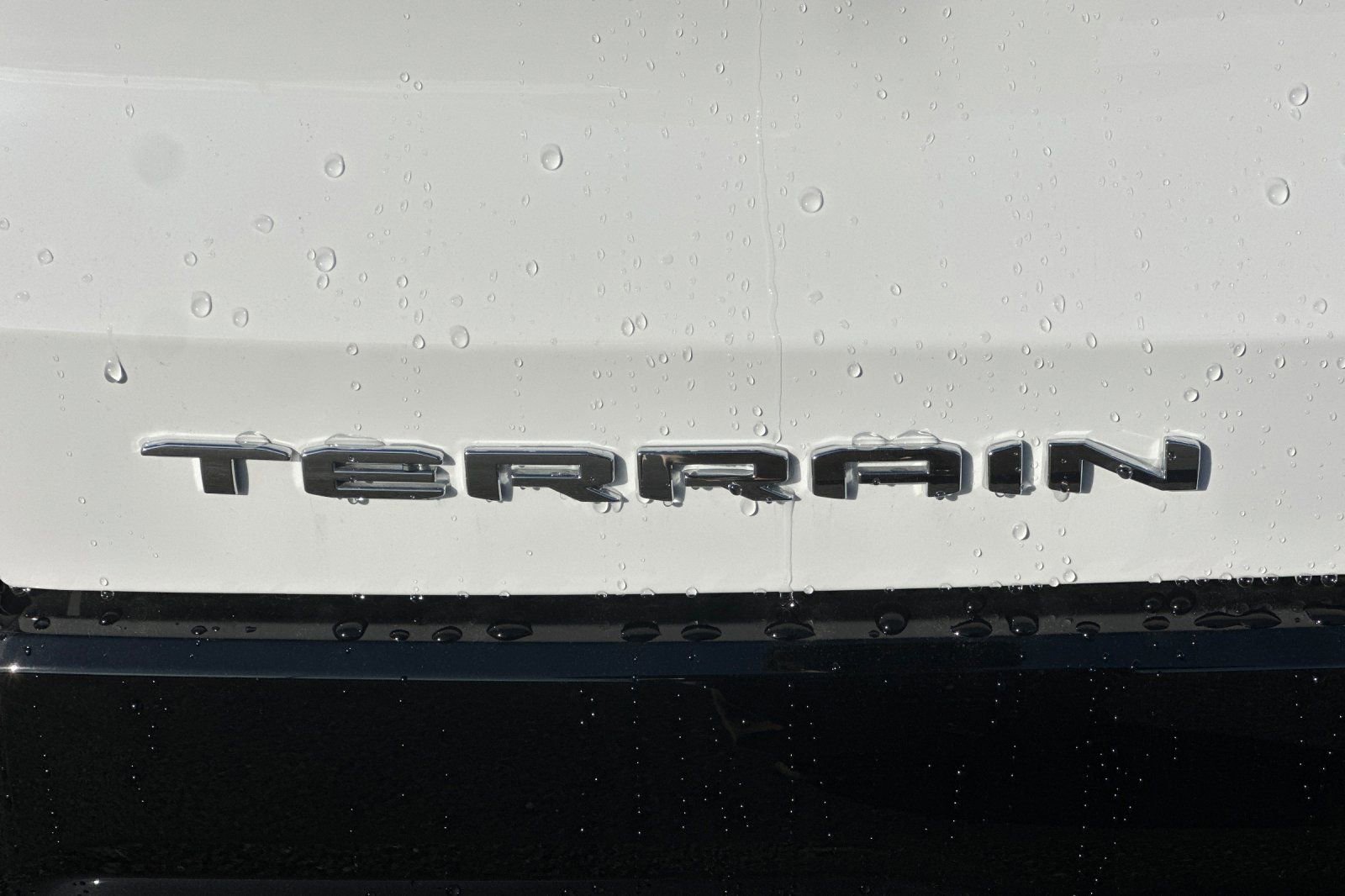 New 2026 GMC Terrain AT4 w/ Convenience Package III image 32