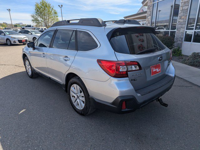 Used 2019 Subaru Outback 2.5i Premium w/ Popular Package #2 image 3