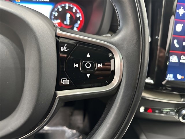 Used 2018 Volvo XC60 T6 Inscription w/ Convenience Package image 19