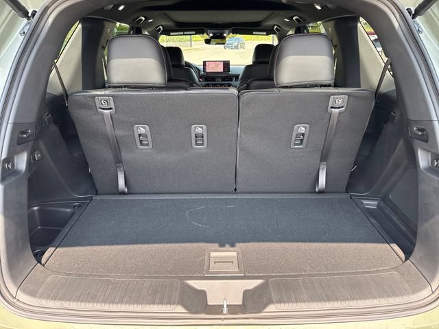 Used 2026 Honda Pilot TrailSport image 14