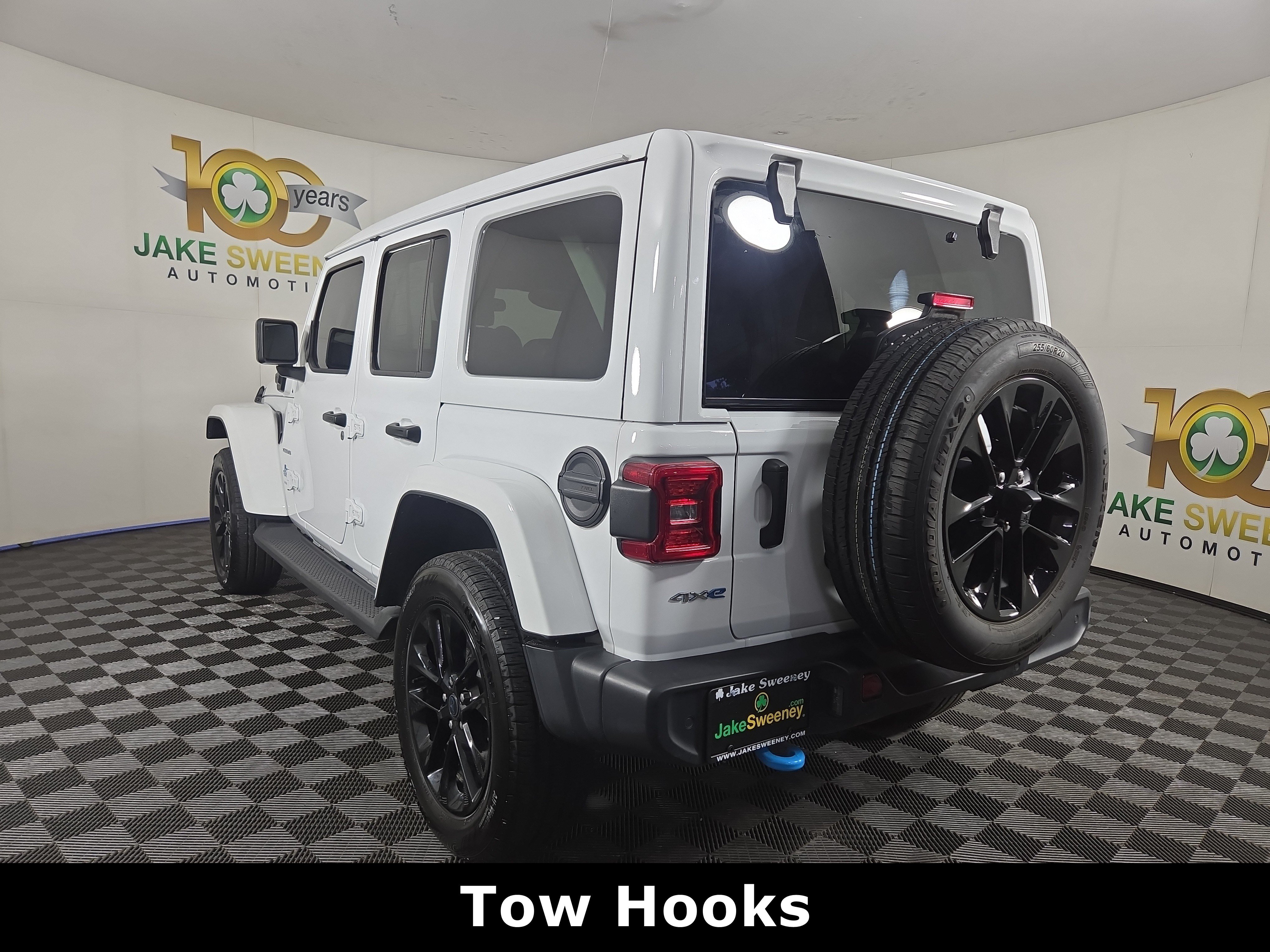 Used 2024 Jeep Wrangler Unlimited Sahara w/ Safety Group AWD/4WD image 7