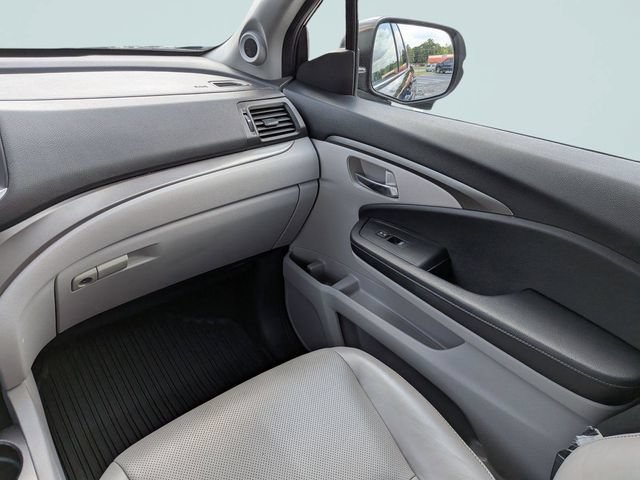 Used 2018 Honda Ridgeline RTL-T image 15