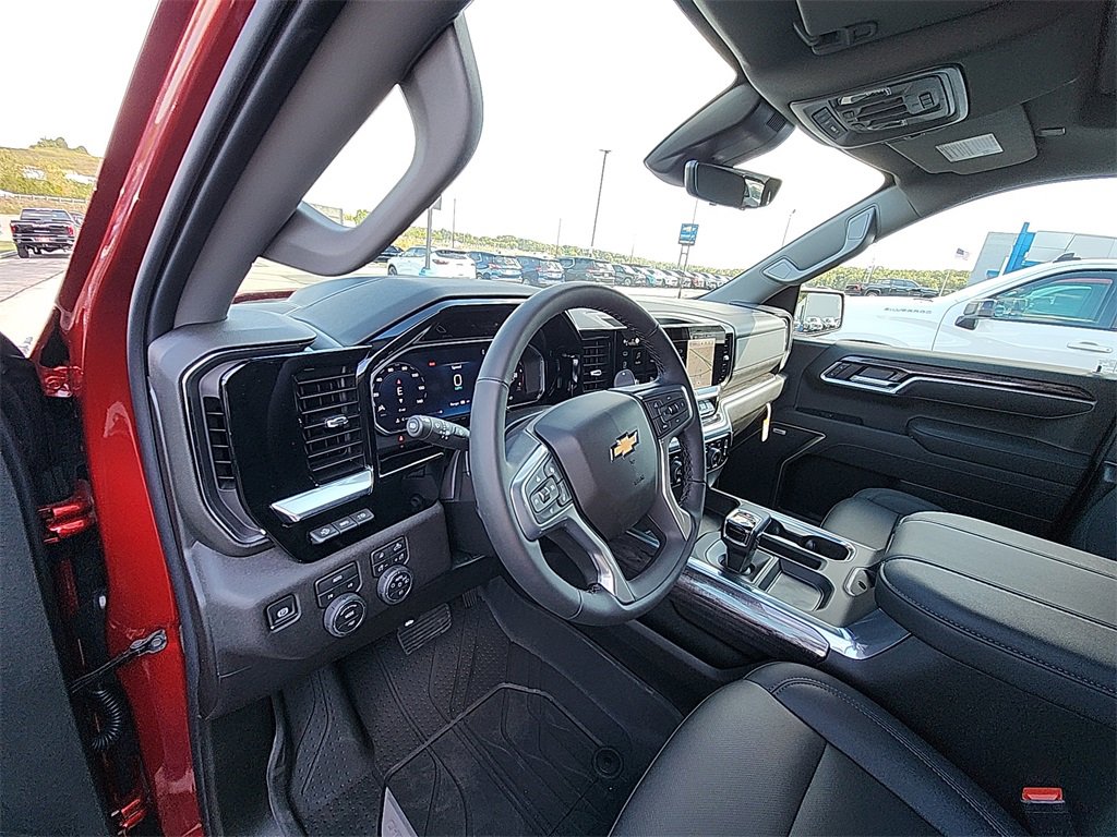 New 2026 Chevrolet Silverado 1500 LTZ w/ Technology Package image 16