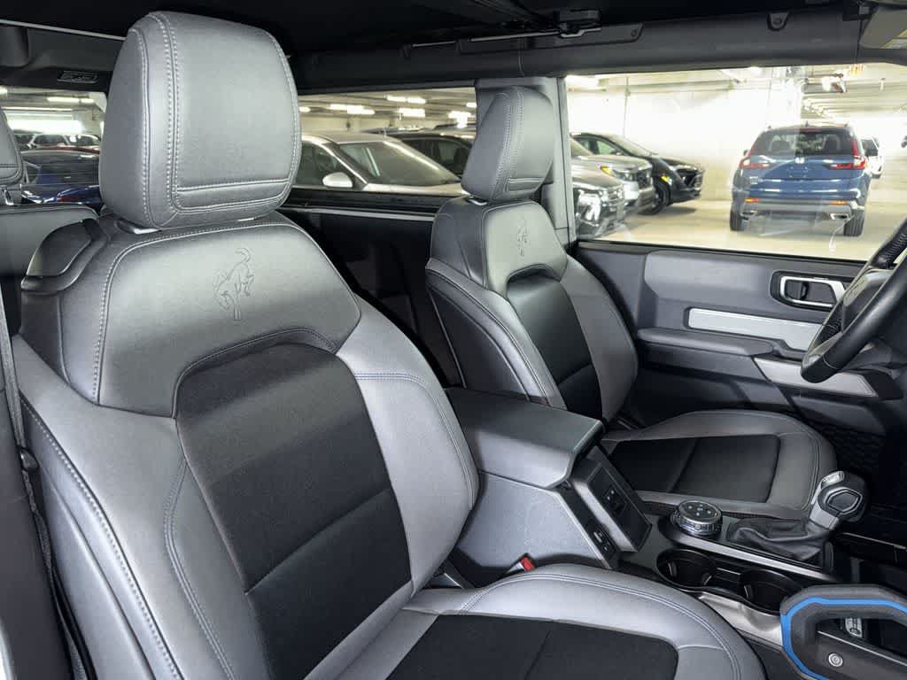 Used 2023 Ford Bronco Black Diamond AWD/4WD image 25