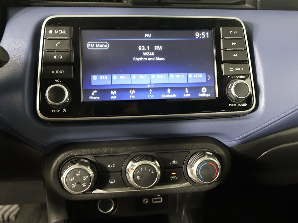 Used 2024 Nissan Versa SV w/ Trunk Package image 38