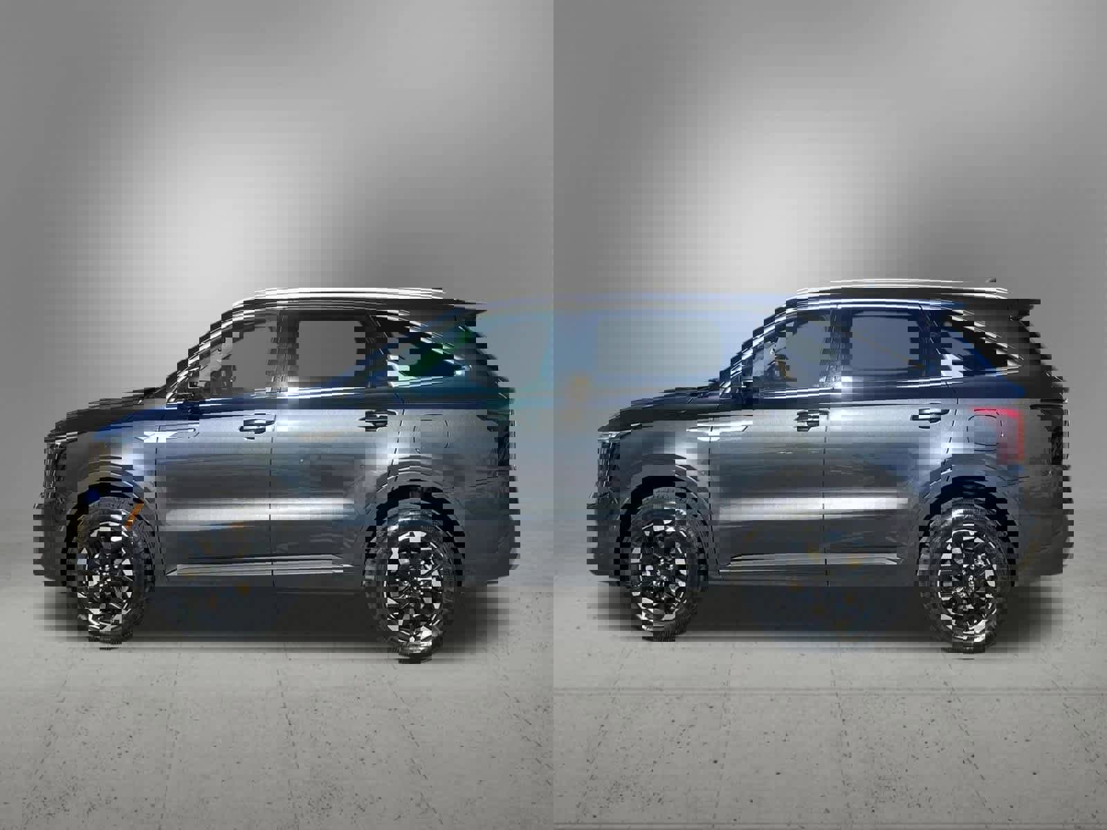 Certified 2024 Kia Sorento S image 3