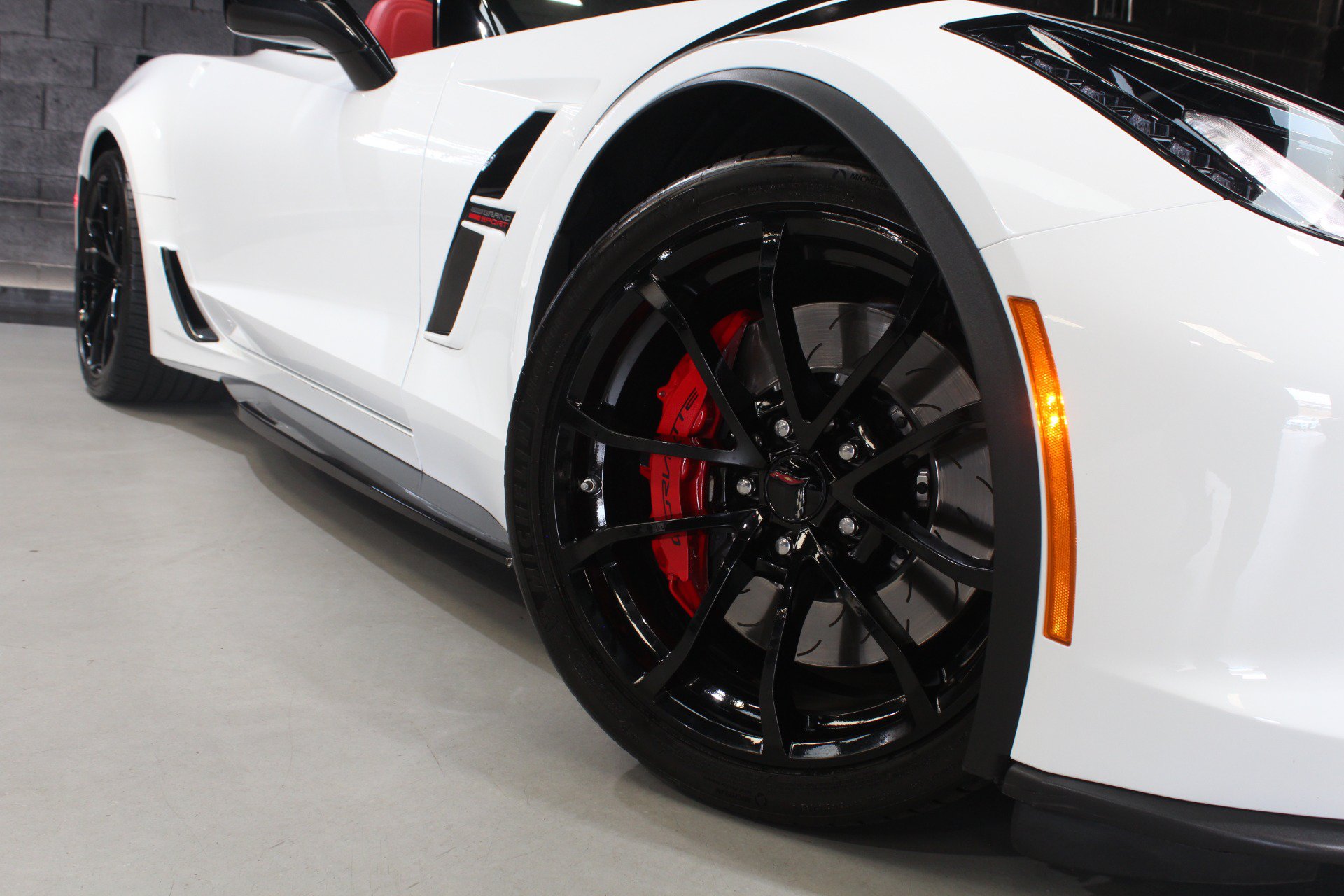 Used 2017 Chevrolet Corvette Grand Sport RWD image 14