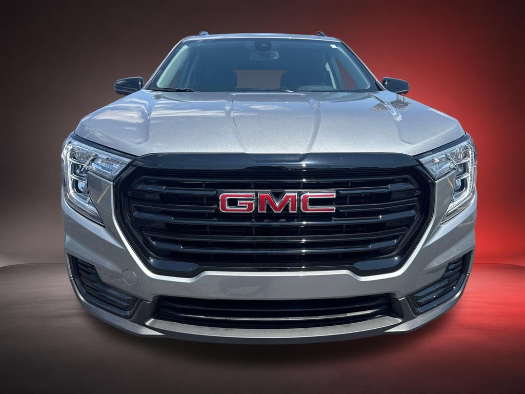 Certified 2023 GMC Terrain SLE w/ Driver Convenience Package FWD image 2