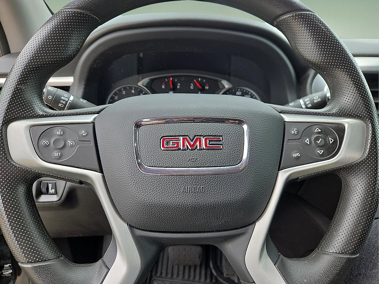Used 2021 GMC Acadia SLE w/ Driver Convenience Package image 24