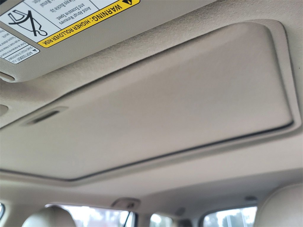 Used 2010 Toyota RAV4 Limited image 11