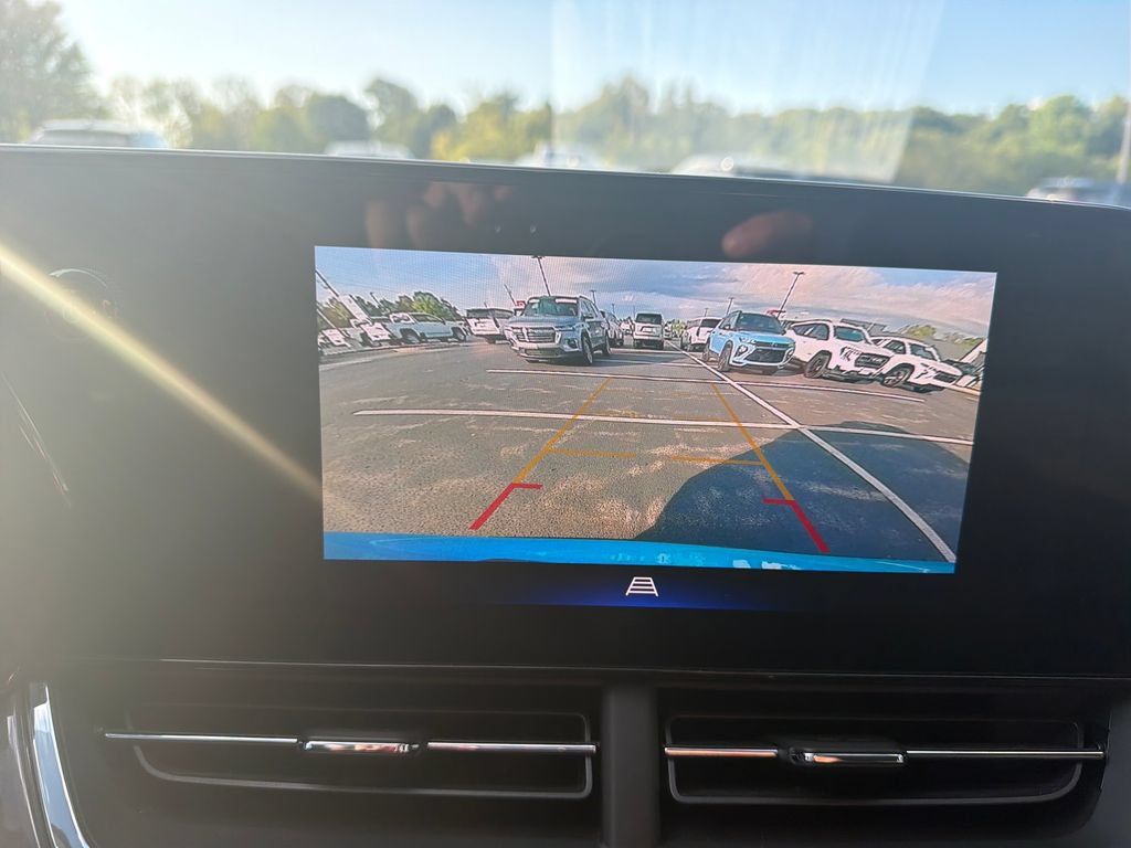 Used 2025 Chevrolet Trax ACTIV FWD image 21