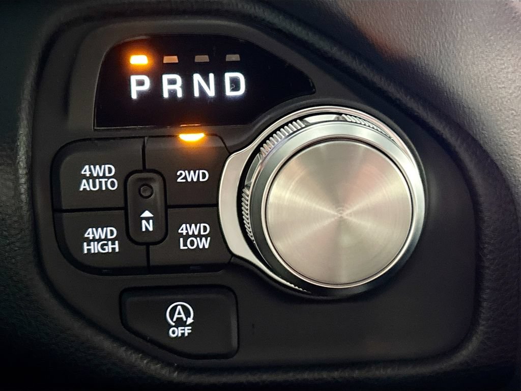 New 2026 RAM 1500 Laramie AWD/4WD image 18