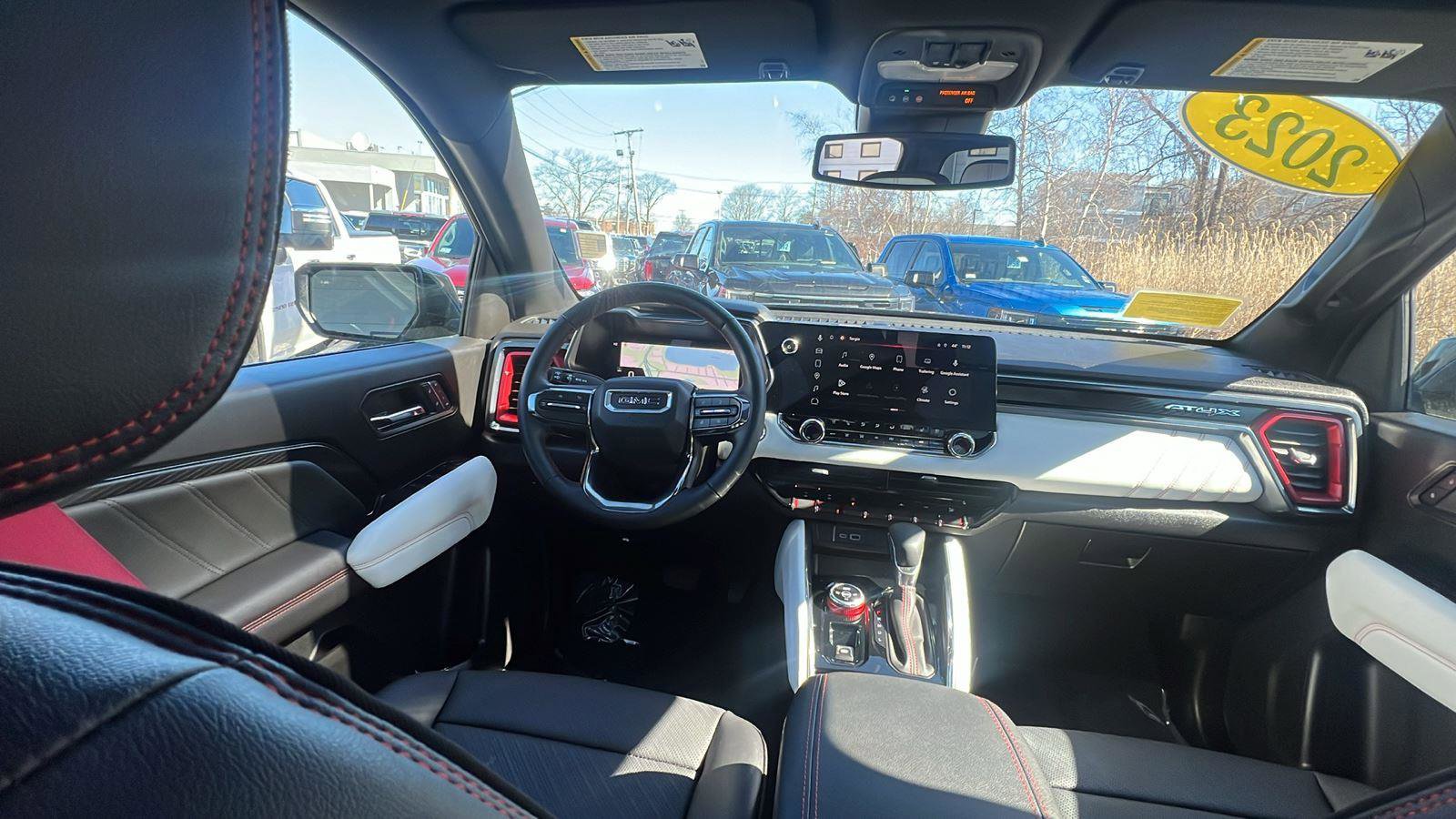 Used 2023 GMC Canyon AT4X image 27