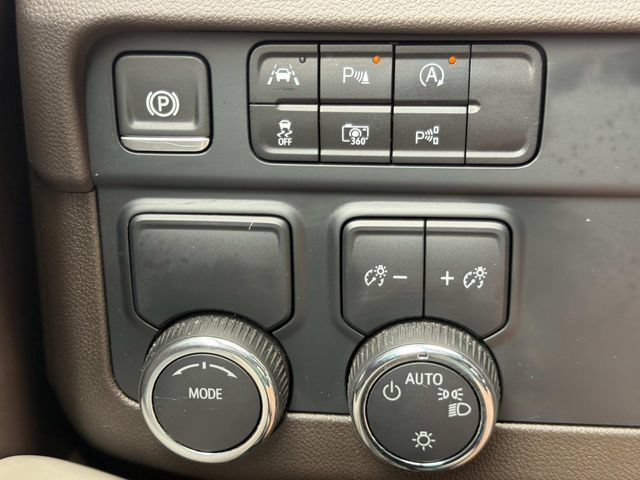 Used 2025 Chevrolet Tahoe LS RWD image 29