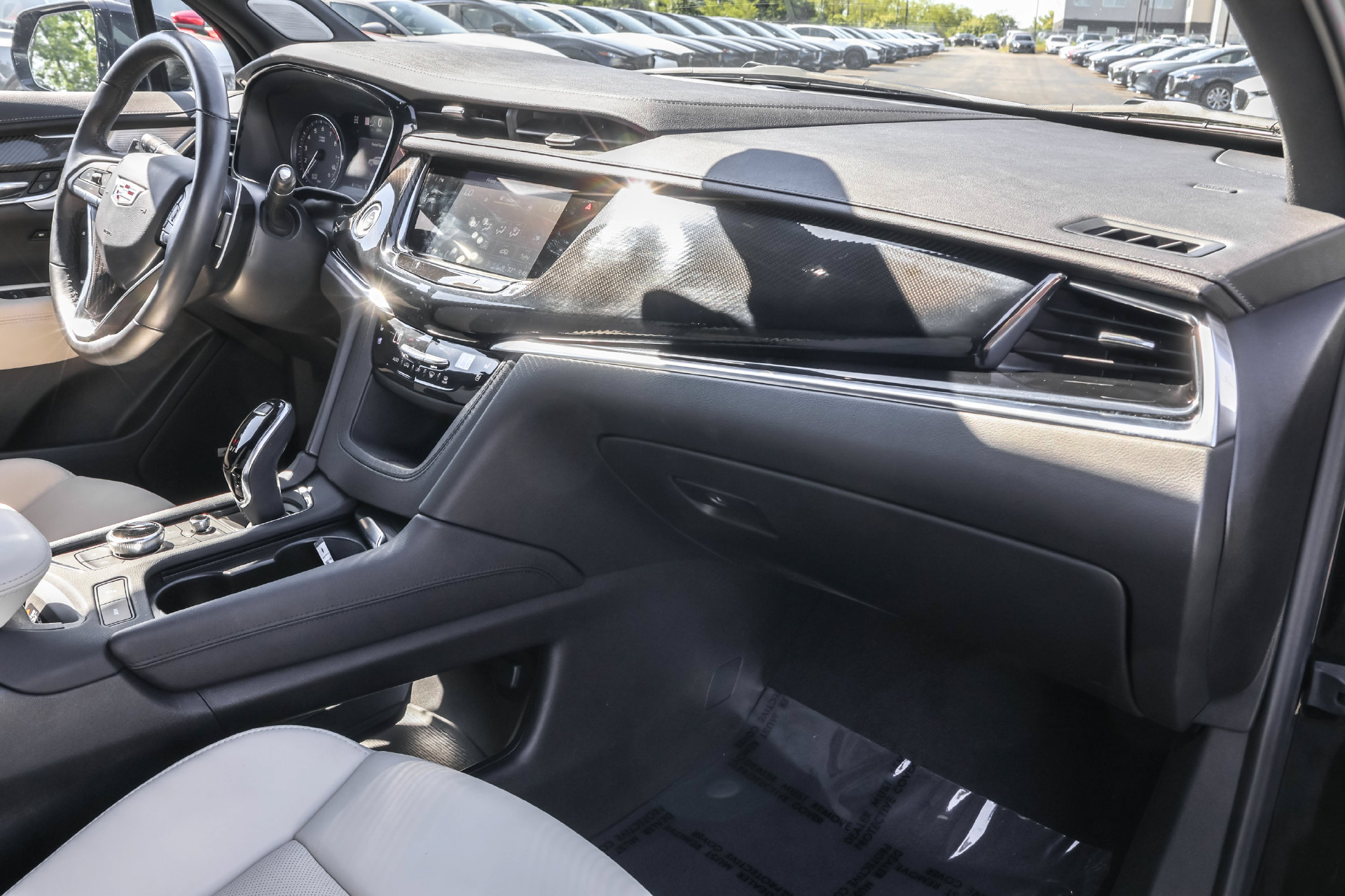 Used 2023 Cadillac XT6 Sport w/ Technology Package AWD/4WD image 48