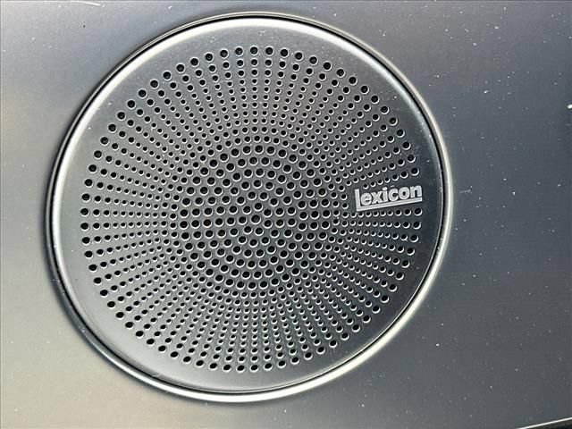 Used 2023 Genesis G70 3.3T image 19