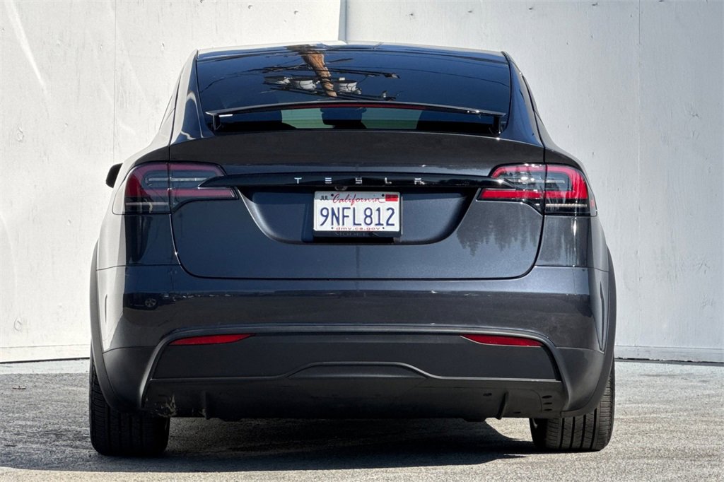 Used 2024 Tesla Model X image 4