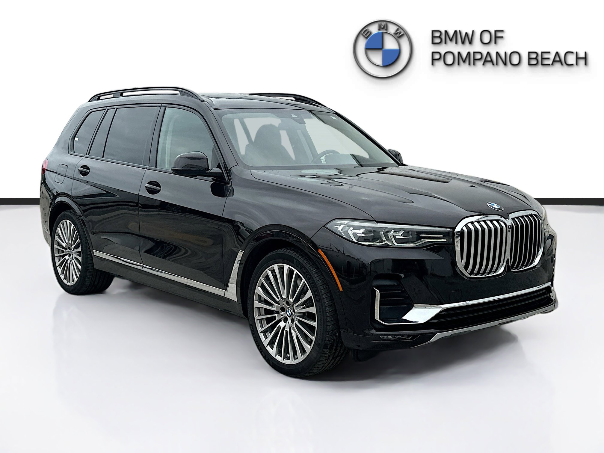Used 2022 BMW X7 xDrive40i w/ Executive Package image 1