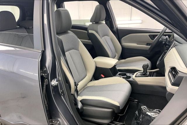Used 2025 Subaru Forester Premium AWD/4WD image 7