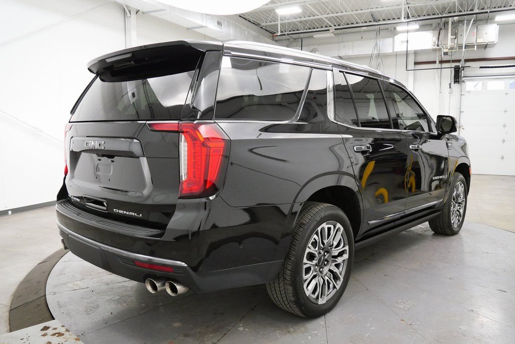 Used 2024 GMC Yukon Denali Ultimate AWD/4WD image 7