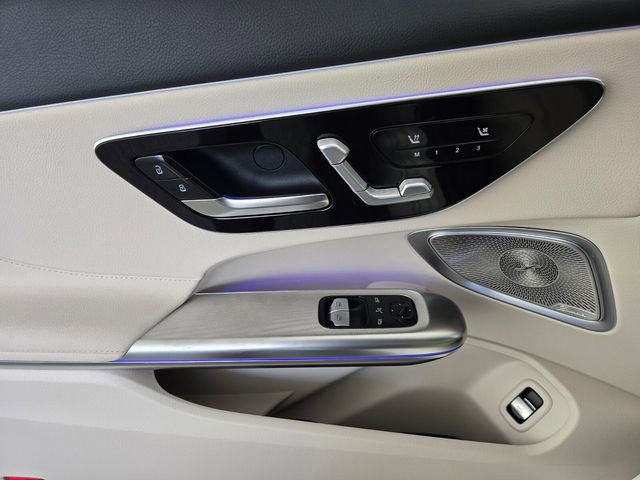 Used 2024 Mercedes-Benz CLE 300 4MATIC Coupe image 19