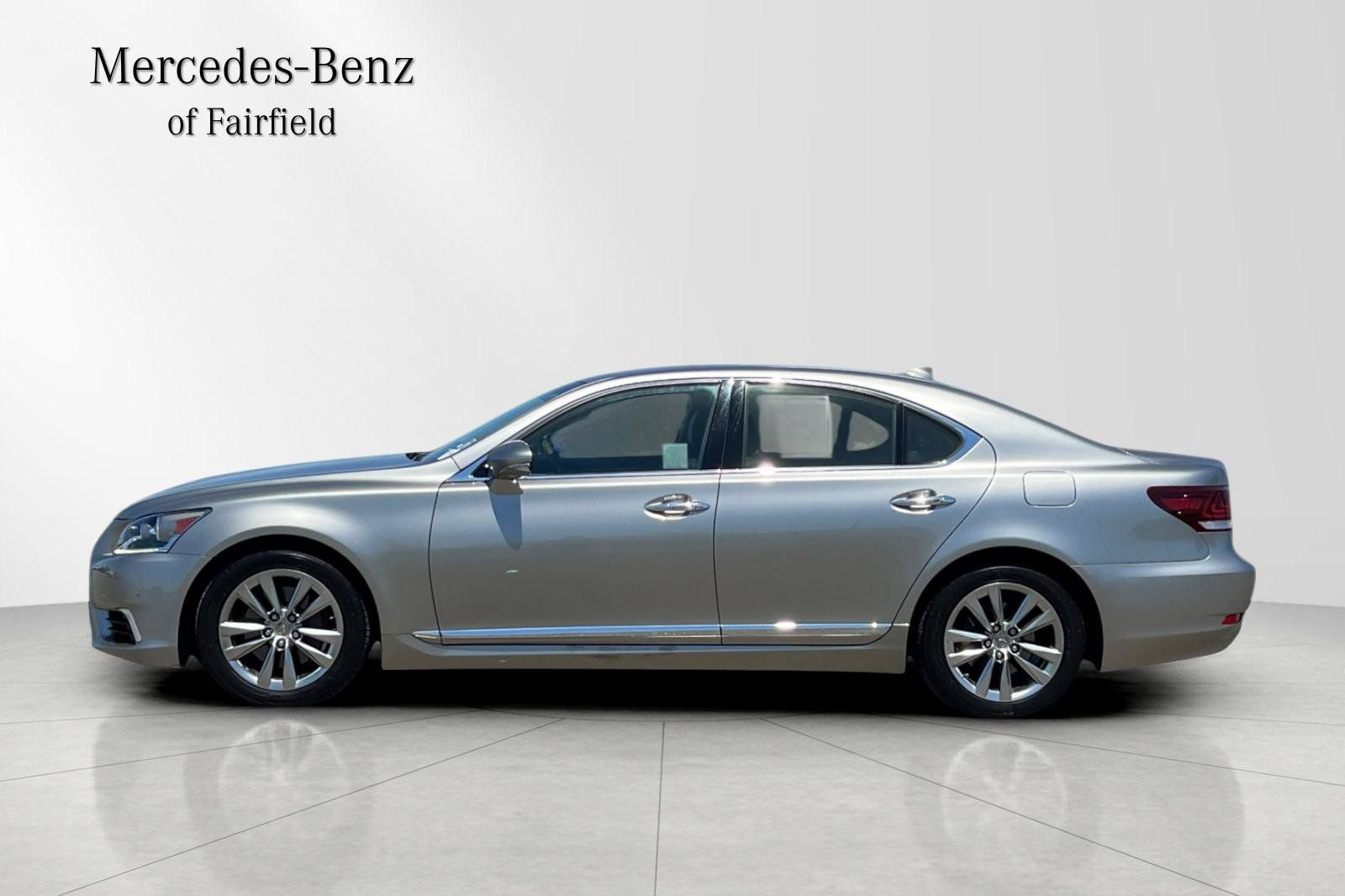 Used 2016 Lexus LS 460 w/ Comfort Package RWD image 5