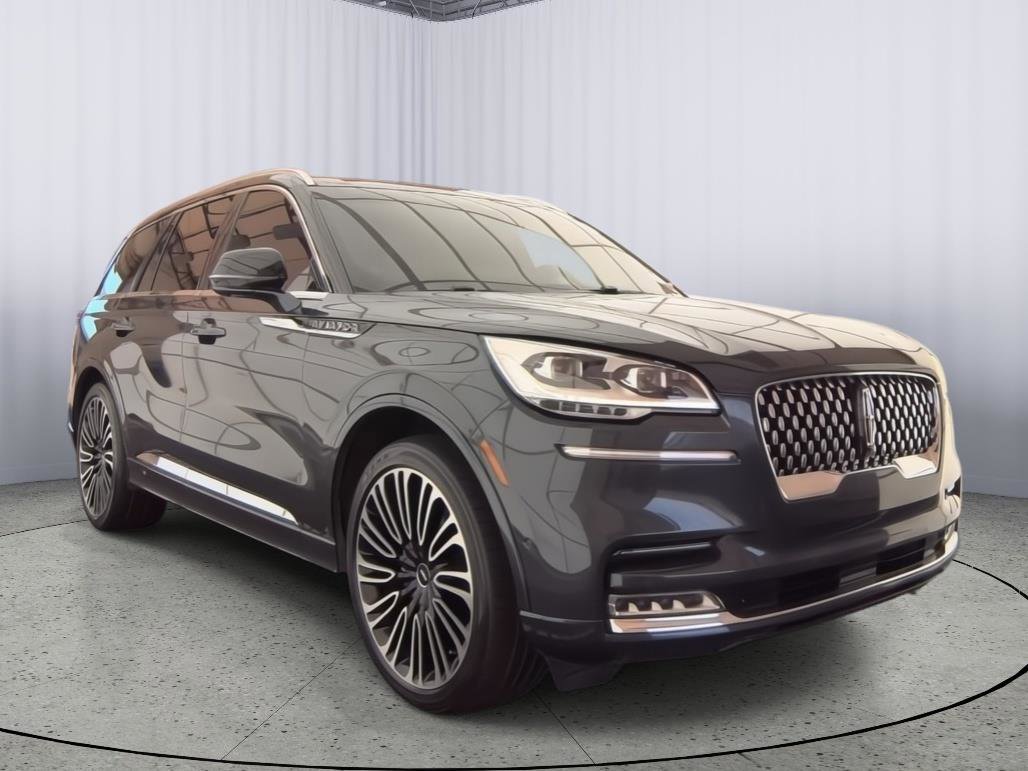 Used 2023 Lincoln Aviator Black Label w/ Dynamic Handling Package AWD/4WD image 14