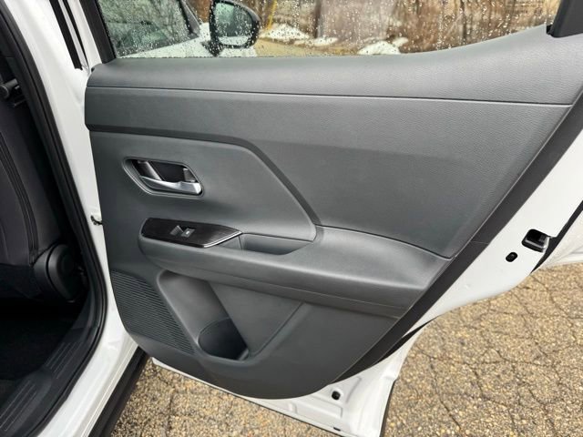 New 2026 Nissan Kicks SV w/ SV Premium Package image 25