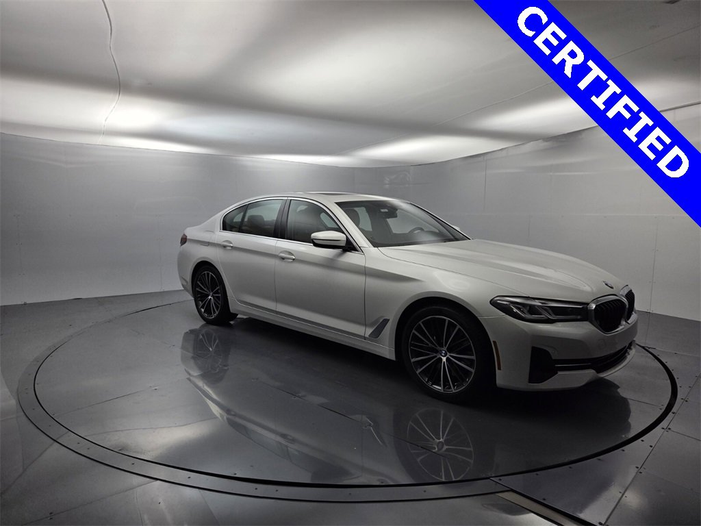 Certified 2022 BMW 540i w/ Premium Package image 2