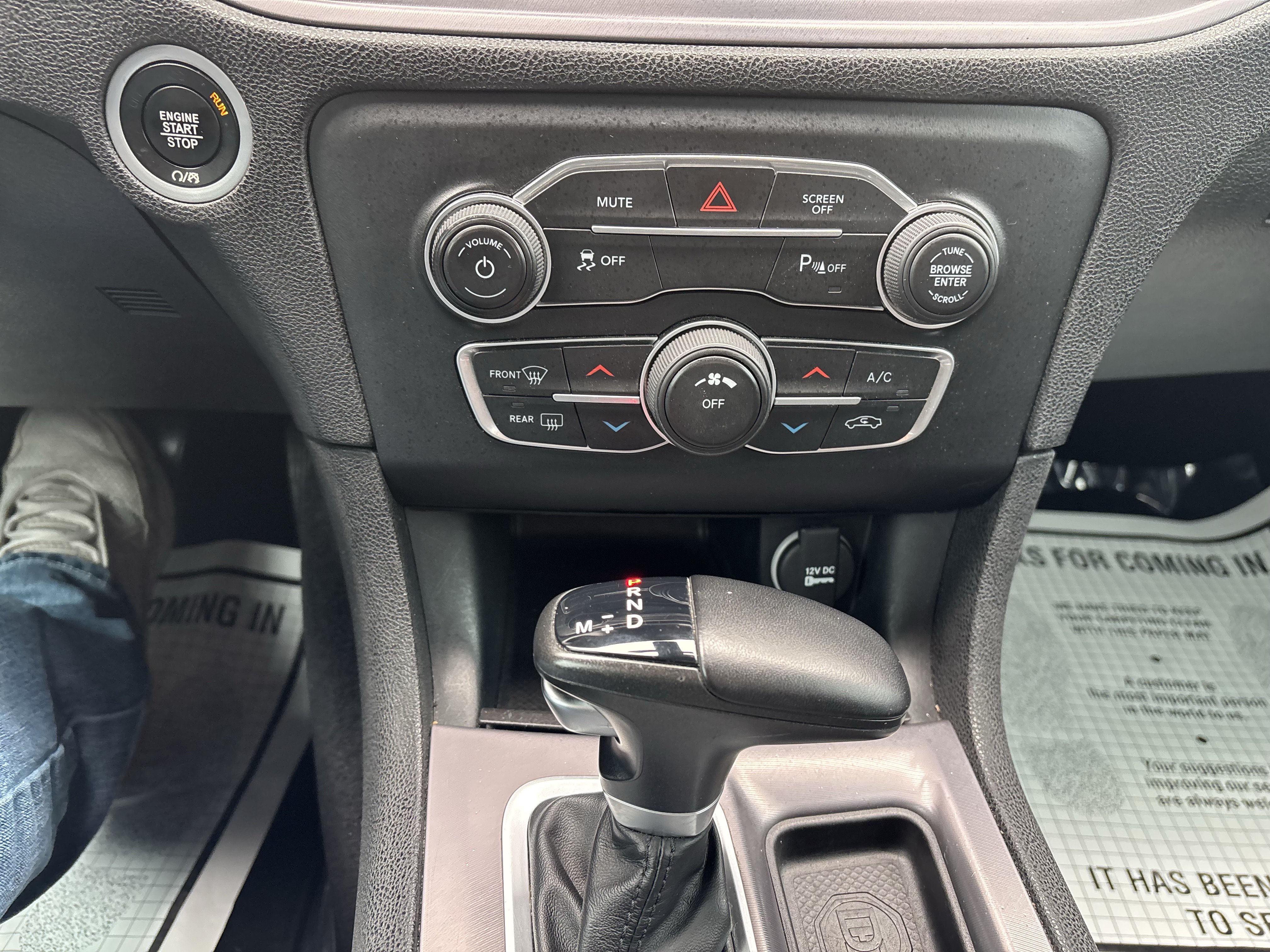 Used 2023 Dodge Charger SXT RWD image 35