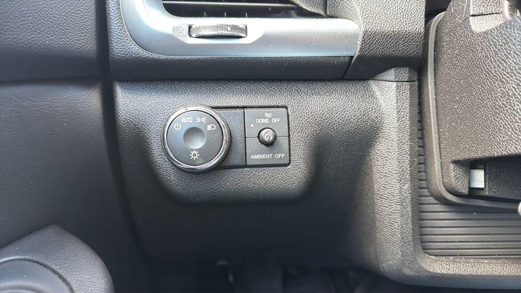 Used 2016 GMC Acadia SLE image 24