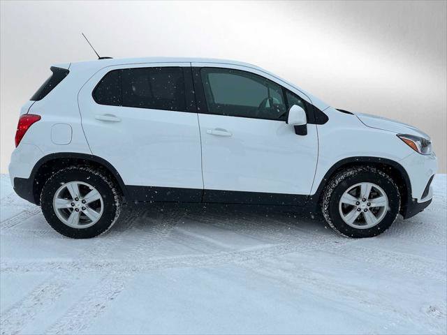 Used 2022 Chevrolet Trax LS w/ Tint and Cruise Package image 2