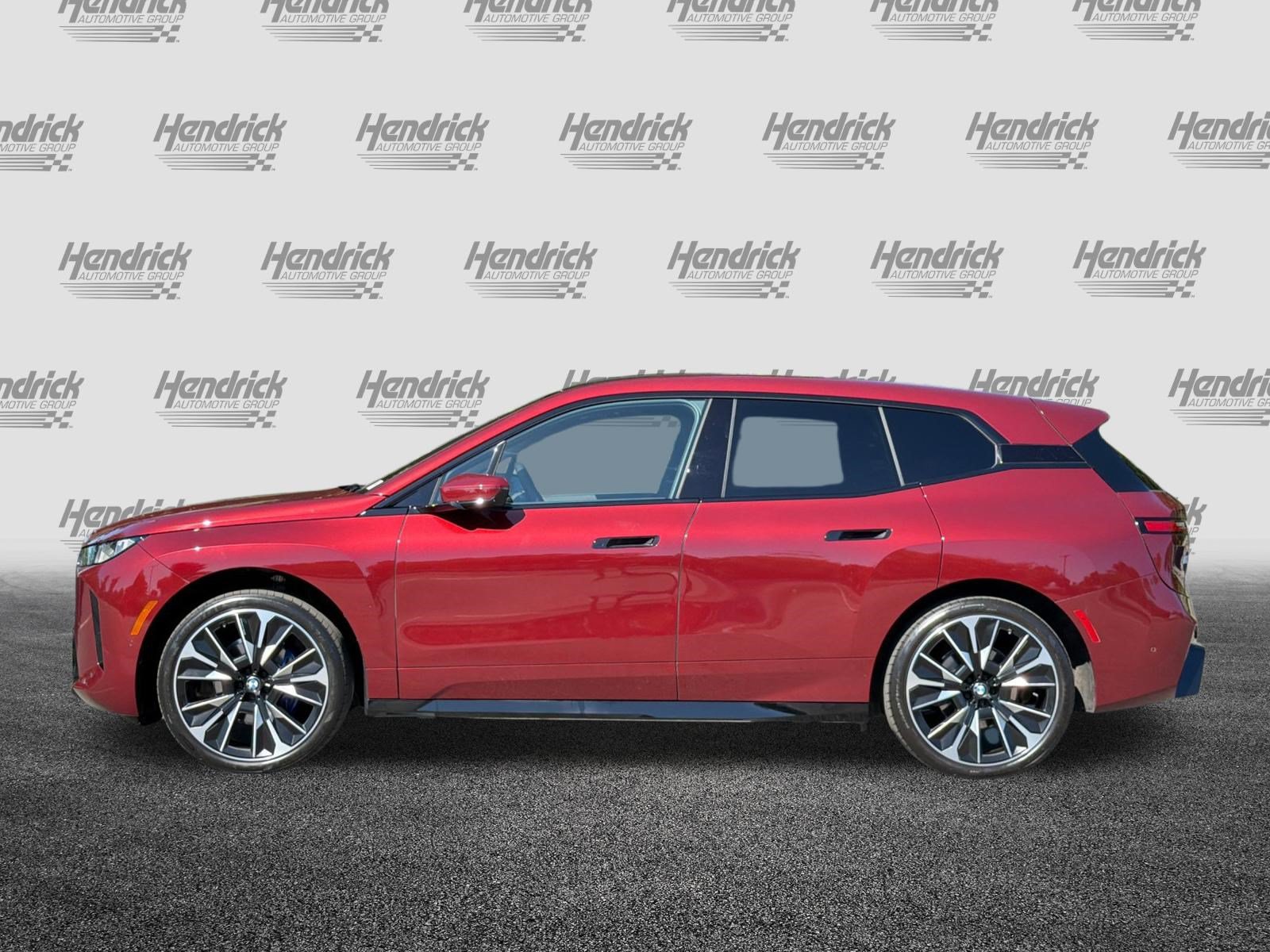 Used 2026 BMW iX xDrive45 w/ M Sport Package AWD/4WD image 8