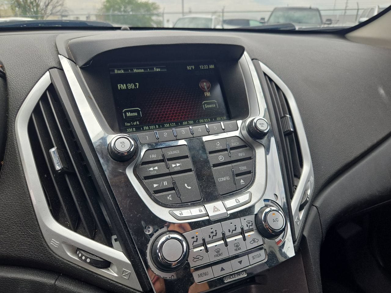 Used 2015 GMC Terrain SLE FWD image 16