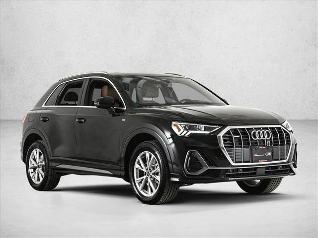 Certified 2025 Audi Q3 2.0T Premium w/ Convenience Package image 3
