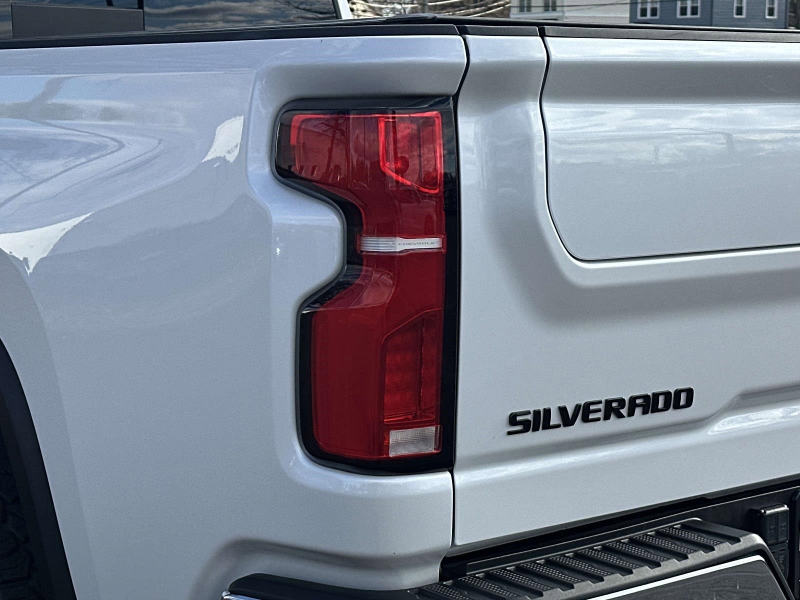 Used 2024 Chevrolet Silverado 2500 LTZ w/ LTZ Convenience Package image 6