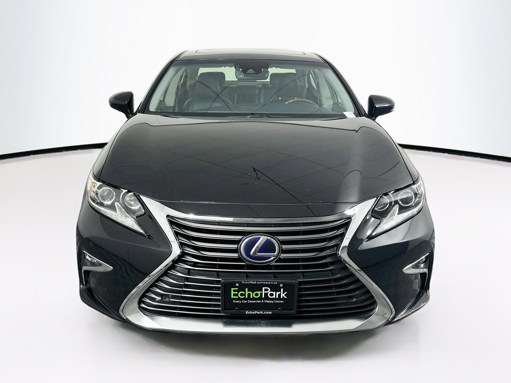 Used 2017 Lexus ES 300h FWD image 2