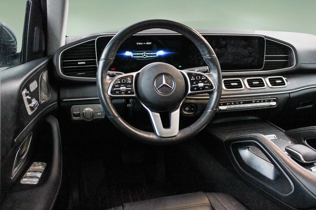 Used 2023 Mercedes-Benz GLS 450 4MATIC image 17