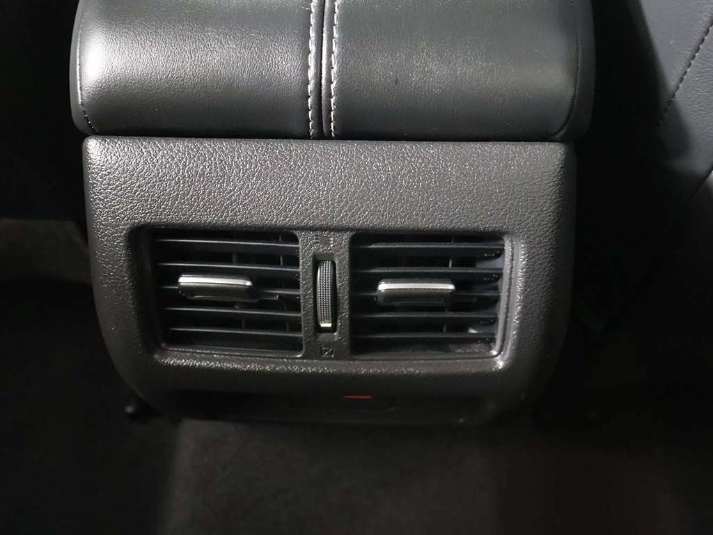 Used 2024 Nissan Altima 2.5 SL AWD/4WD image 49