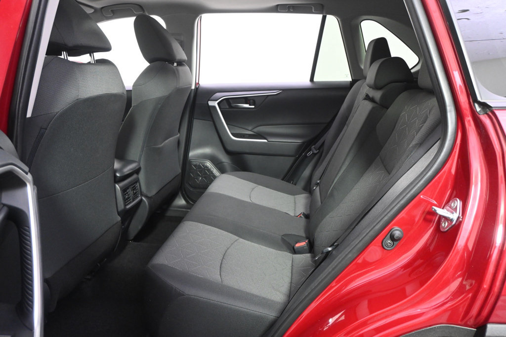 Used 2021 Toyota RAV4 XLE w/ Convenience Package AWD/4WD image 21