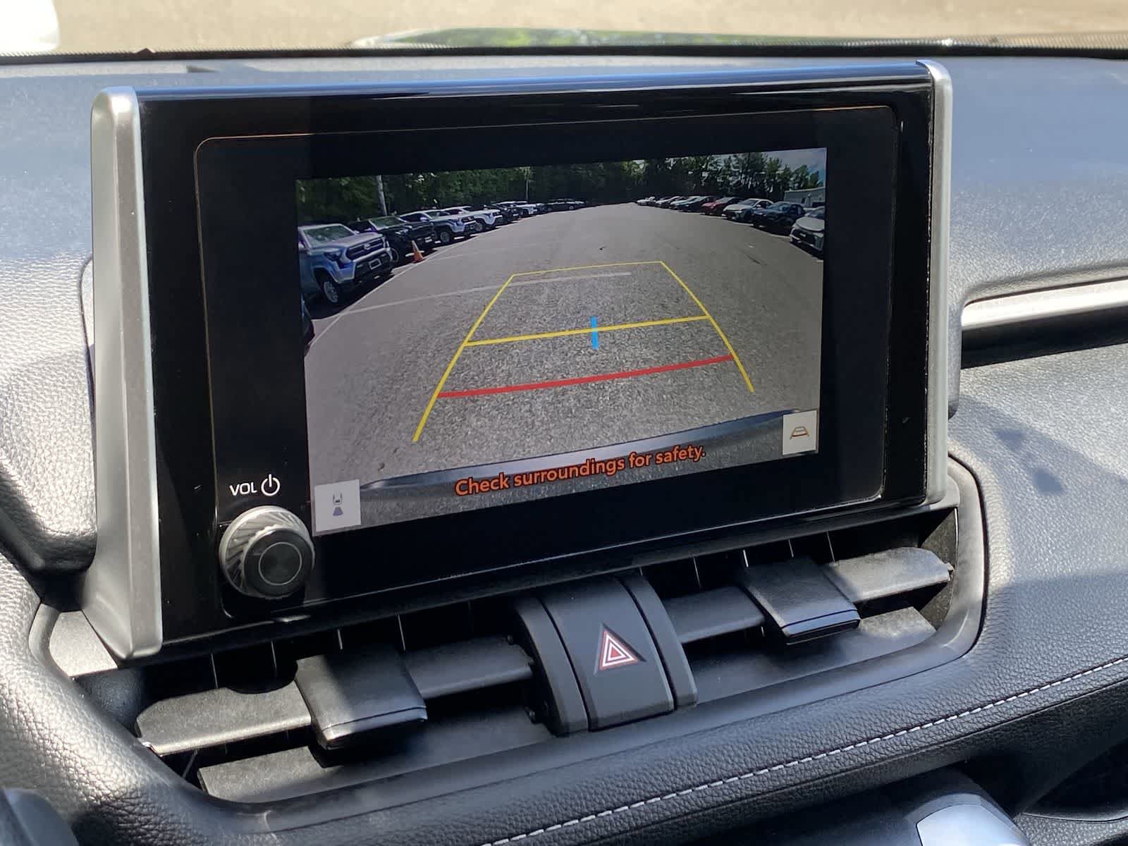 Used 2025 Toyota RAV4 XLE AWD/4WD image 32