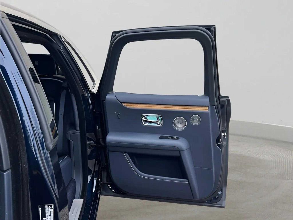 Certified 2023 Rolls-Royce Ghost AWD/4WD image 19