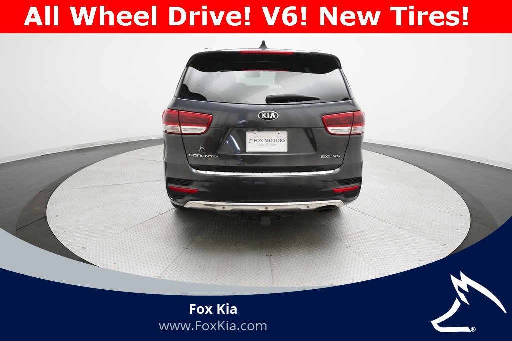 Used 2017 Kia Sorento SX image 26